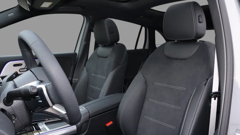 MERCEDES-BENZ GLA GLA 200 d AMG Line 8G-DCT Nowy