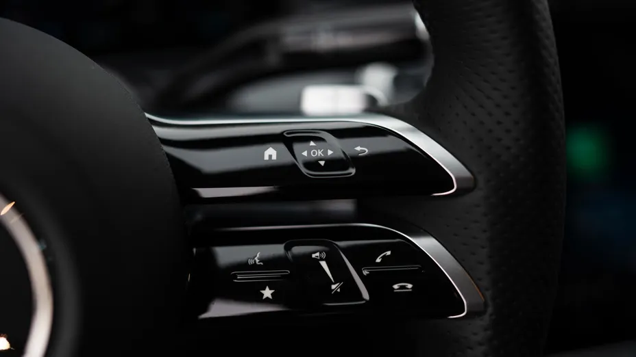 MERCEDES-BENZ C Klasa C 200 mHEV 4-Matic AMG