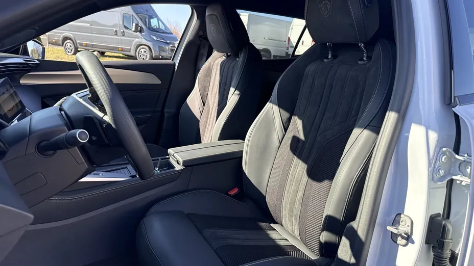 PEUGEOT 408 408 1.2 PureTech mHEV GT Exclusive S&S e-DSC6 Nowy