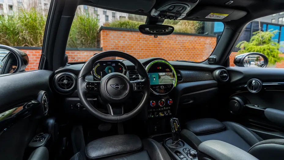 MINI [BMW] Mini Cooper SE Classic Trim