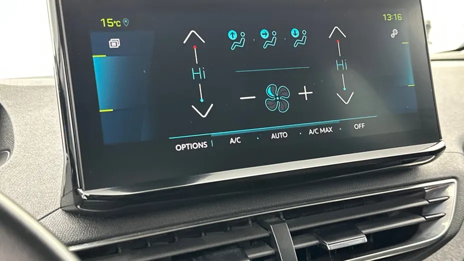 PEUGEOT 3008 -