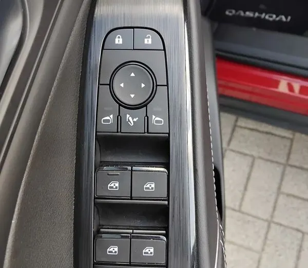 NISSAN Qashqai Qashqai 1.3 DIG-T mHEV N-Connecta