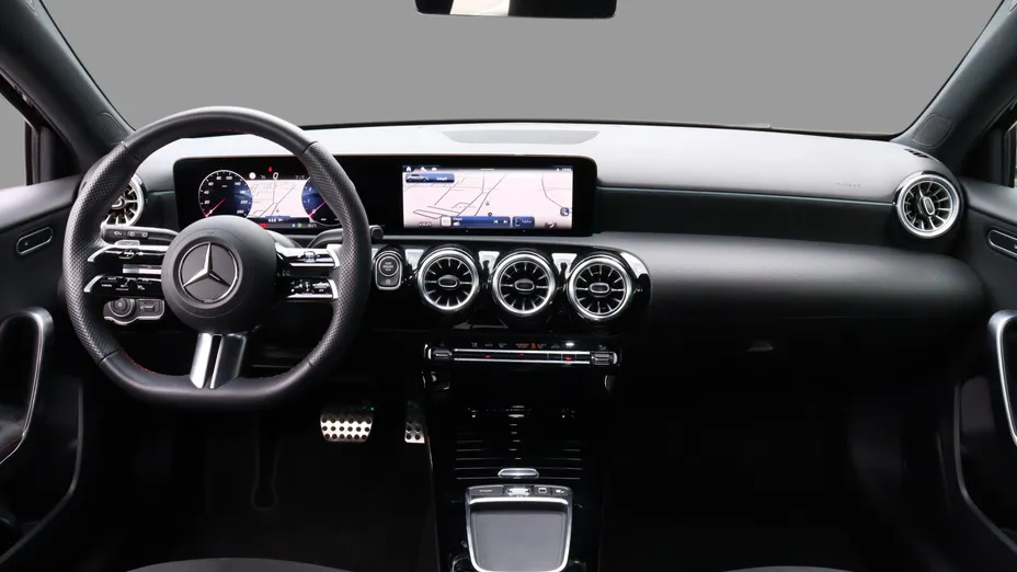 MERCEDES-BENZ A Klasa A 200 AMG Line 7G-DCT