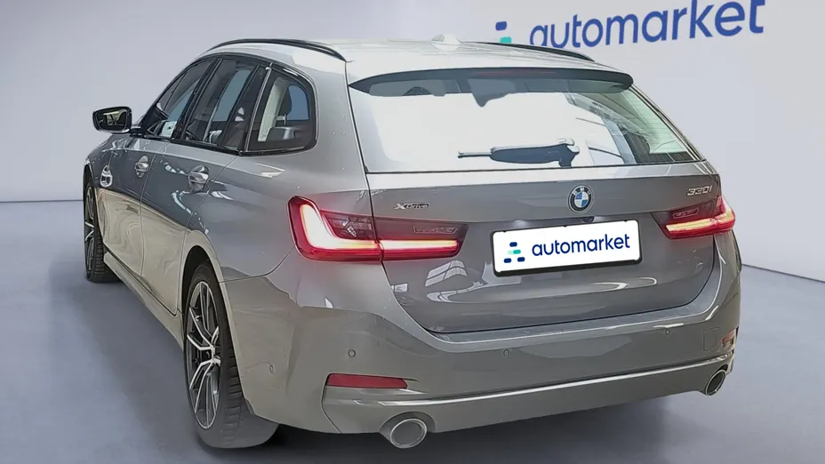 BMW Seria 3 330i xDrive aut