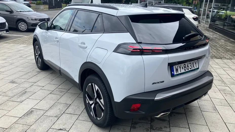 PEUGEOT 2008 2008 PureTech 130 Allure S&S EAT8