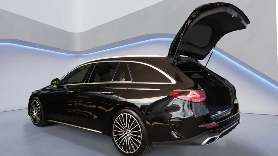 MERCEDES-BENZ E Klasa E 220 d mHEV 4-Matic AMG 9G-Tronic