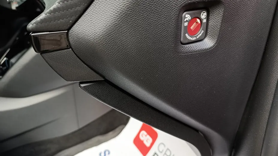 PEUGEOT 2008 2008 1.2 PureTech GT Pack S&S EAT8