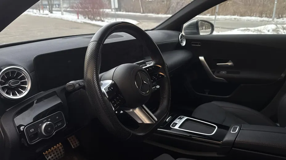 MERCEDES-BENZ A Klasa A 200 AMG Line 7G-DCT