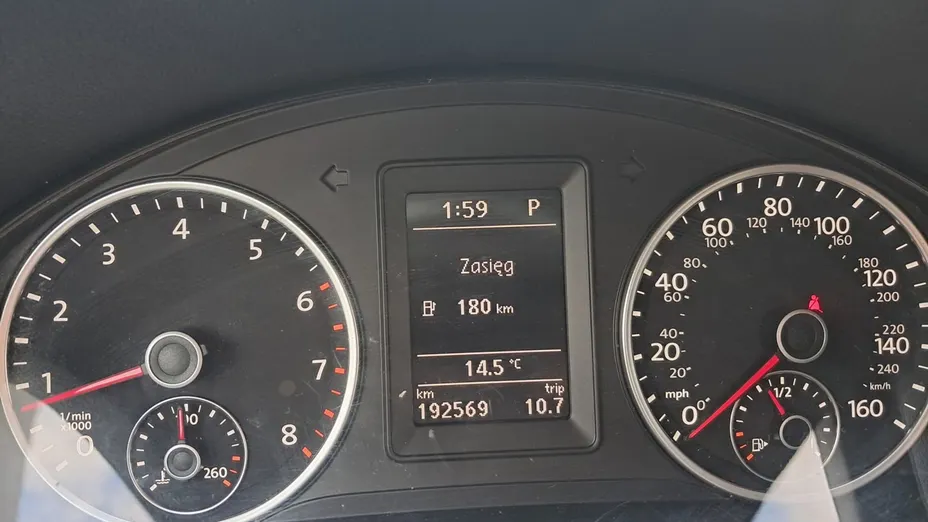 VOLKSWAGEN Tiguan -