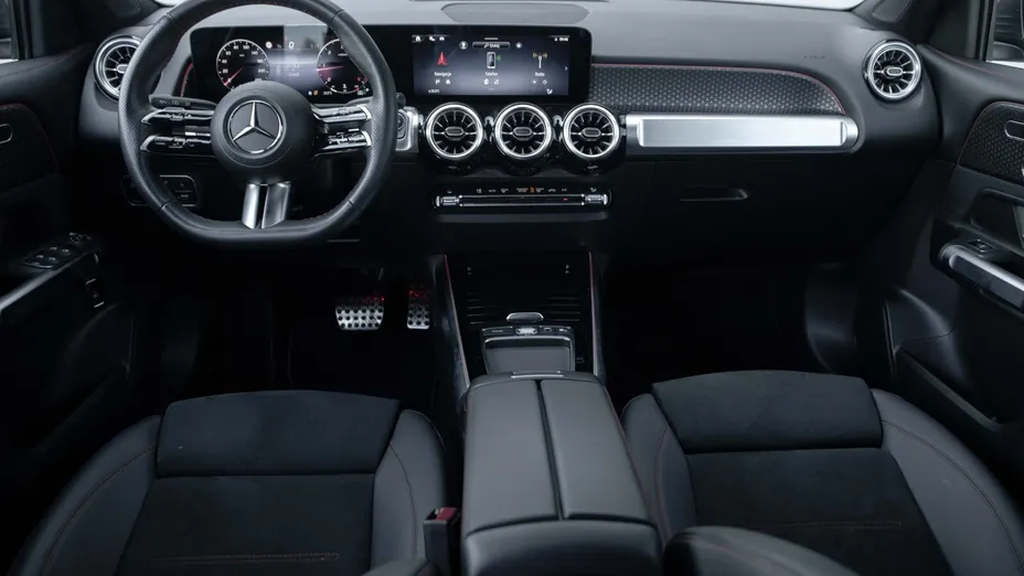 MERCEDES-BENZ GLB GLB 200 d 4-Matic AMG Line 8G-DCT