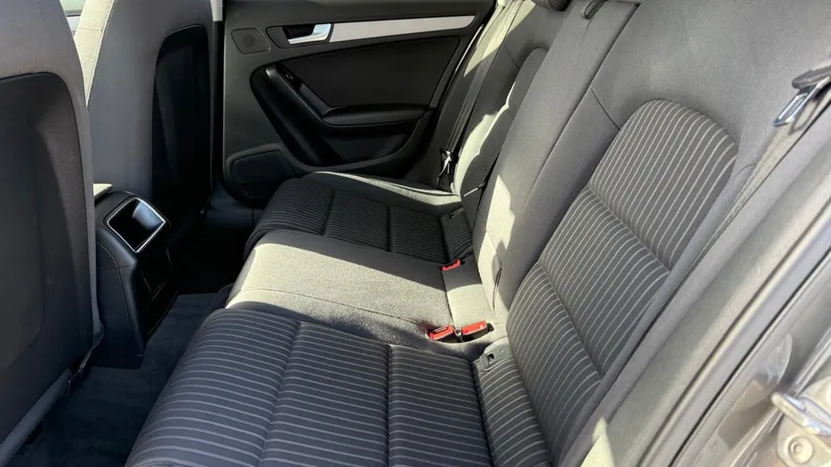 AUDI A4 -