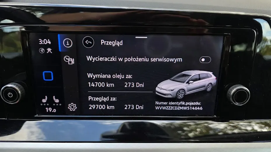 VOLKSWAGEN Golf -