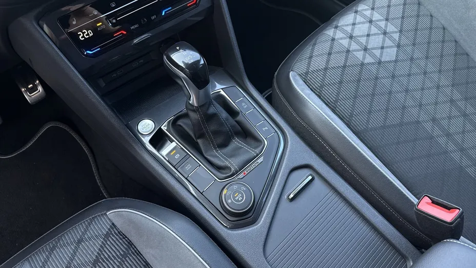 VOLKSWAGEN Tiguan Allspace -