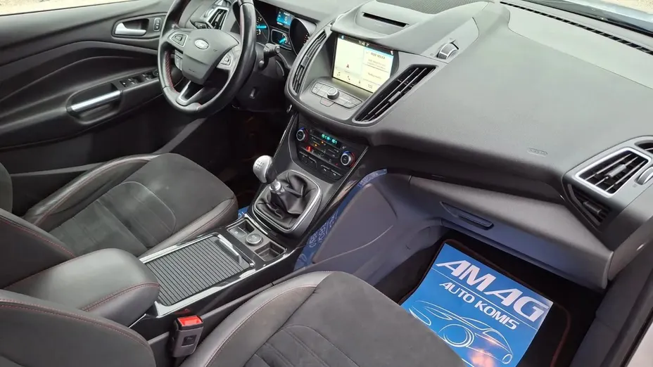 FORD Kuga -