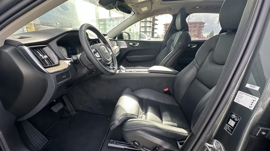 VOLVO XC60 XC60 B5 B AWD Ultra Dark aut