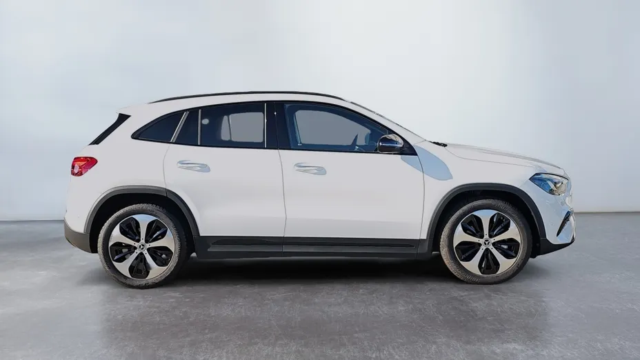 MERCEDES-BENZ GLA GLA 180 mHEV Progressive 7G-DCT