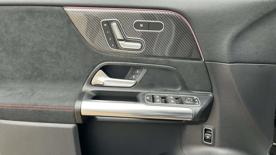 MERCEDES-BENZ GLA GLA 200 mHEV AMG Line 7G-DCT Nowy