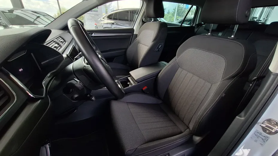 SKODA Superb Superb 2.0 TDI SCR Style DSG