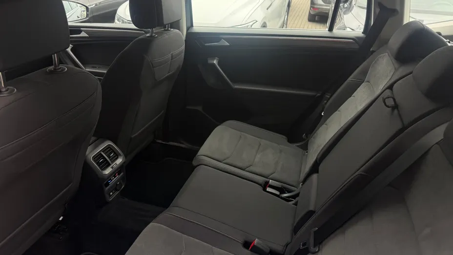 VOLKSWAGEN Tiguan Allspace -