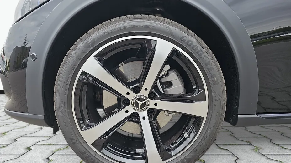 MERCEDES-BENZ C Klasa C 220 d mHEV 4-Matic All-Terrain Avantgarde