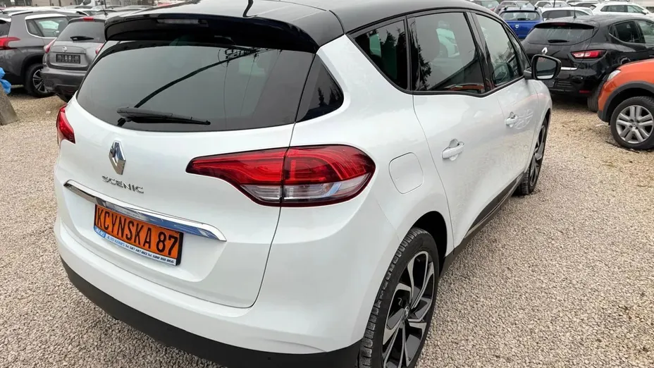 RENAULT Scenic -