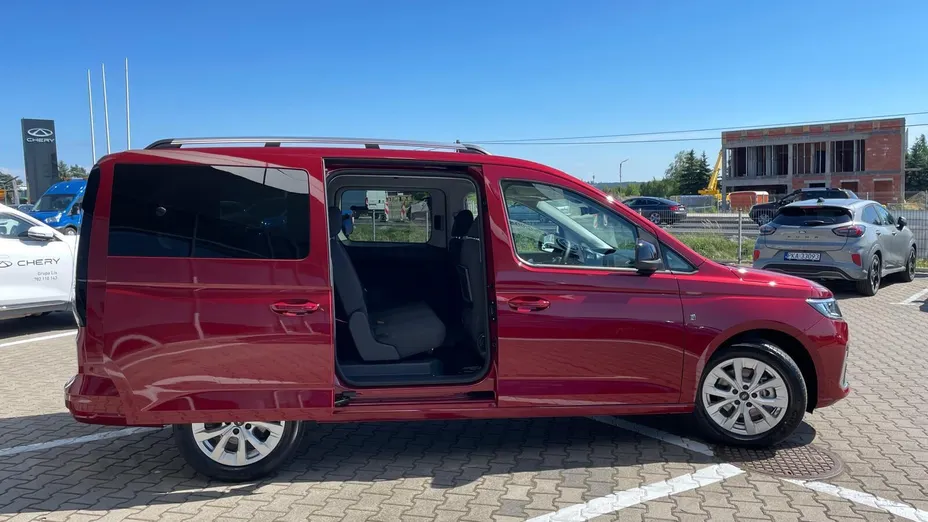 FORD Tourneo Connect Grand Tourneo Connect 1.5 EcoBoost Titanium aut Nowy