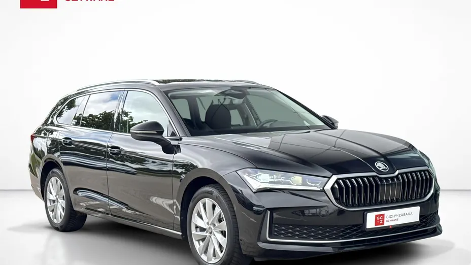SKODA Superb -