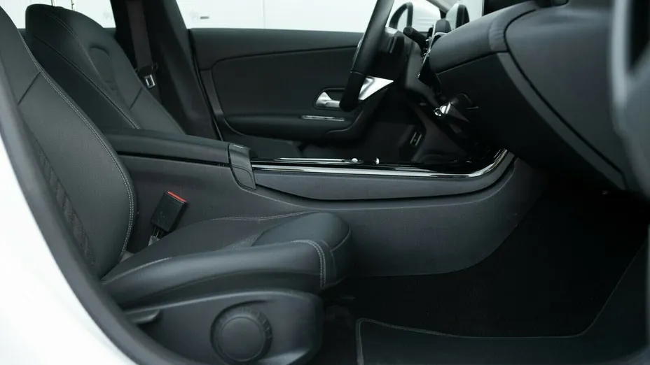 MERCEDES-BENZ CLA CLA 200 mHEV 7G-DCT