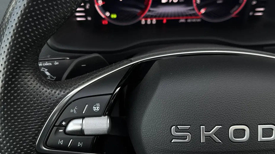 SKODA Karoq Karoq 1.5 TSI ACT 4x2 Sportline DSG