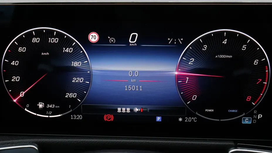 MERCEDES-BENZ GLB GLB 200 mHEV AMG Line 7G-DCT