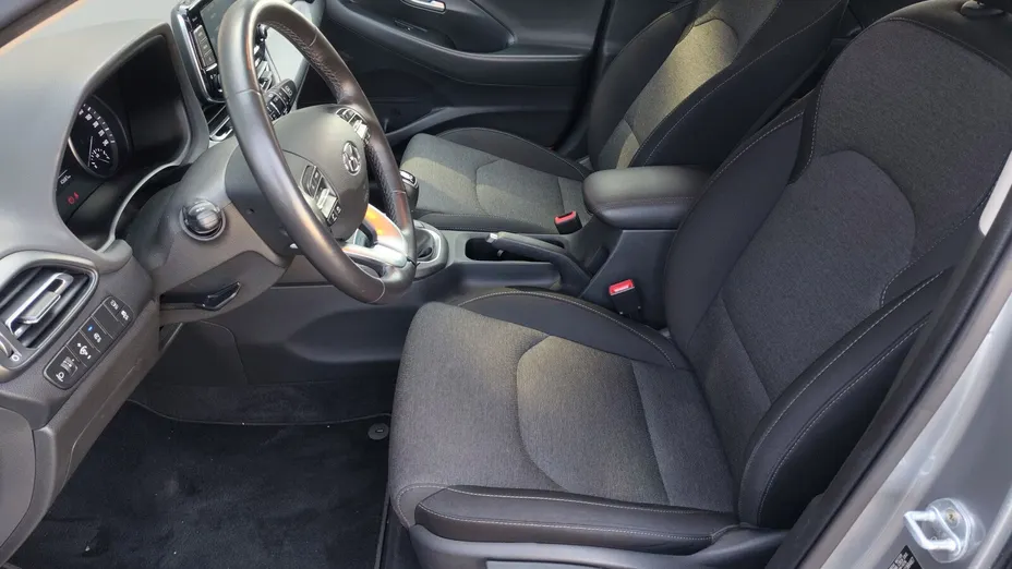 HYUNDAI i30 i30 1.0 T-GDI Smart