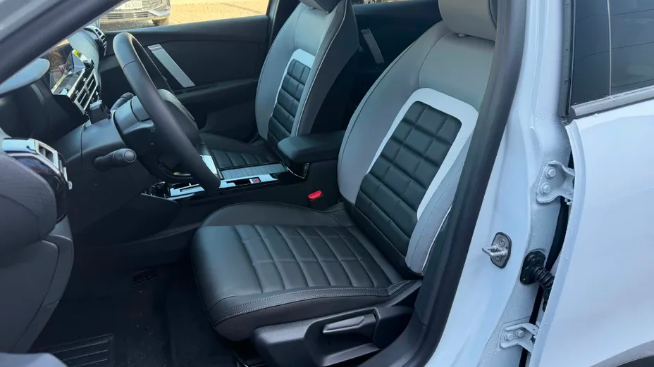 CITROEN C4 X C4 X 1.2 mHEV Max eDCT6 Nowy