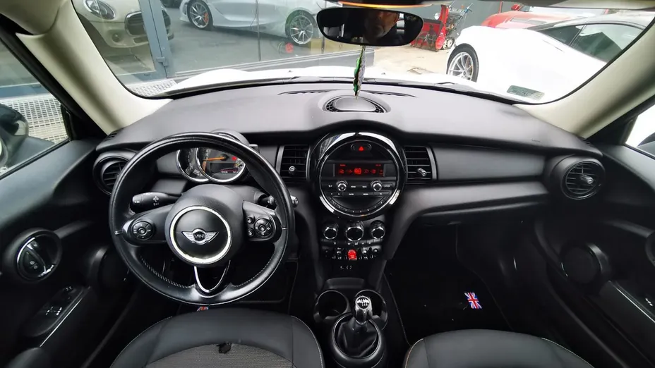 MINI One -