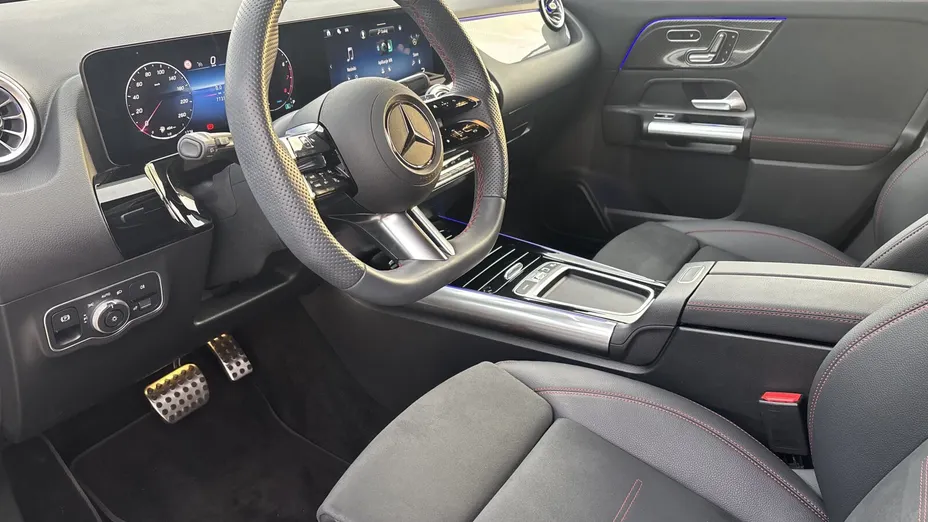 MERCEDES-BENZ GLA GLA 200 mHEV AMG Line 7G-DCT