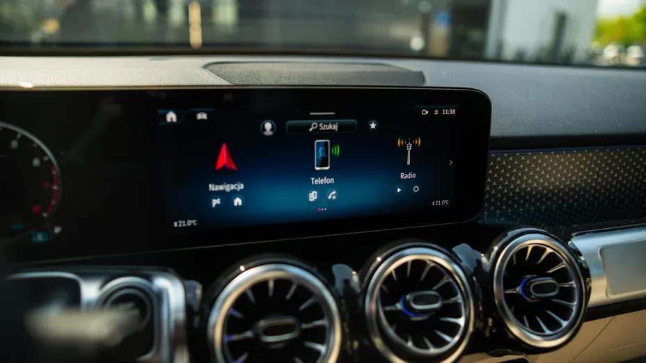 MERCEDES-BENZ GLB GLB 200 mHEV Progressive 7G-DCT