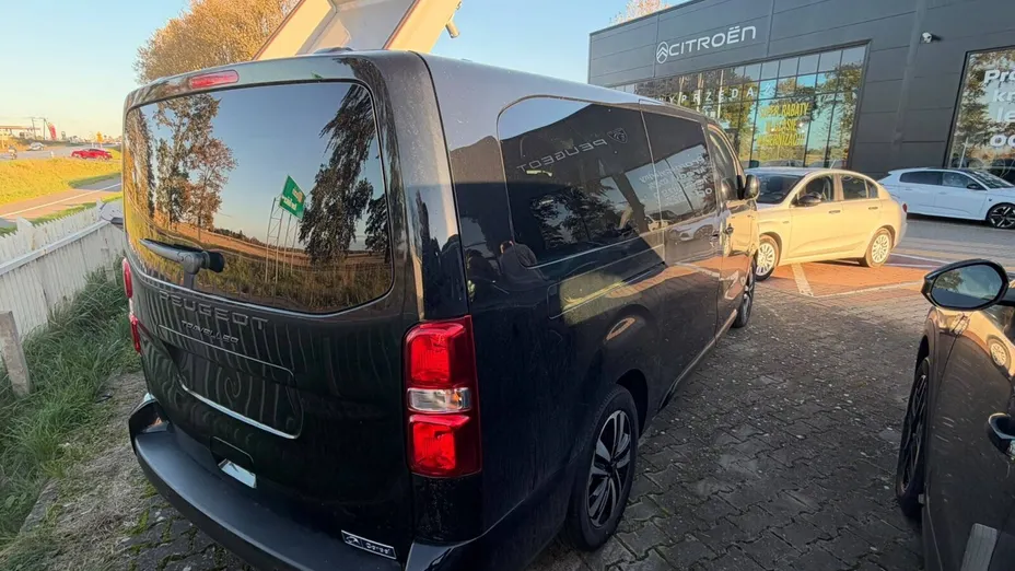 PEUGEOT Traveller Traveller 2.2 BlueHDi Long Business VIP EAT8