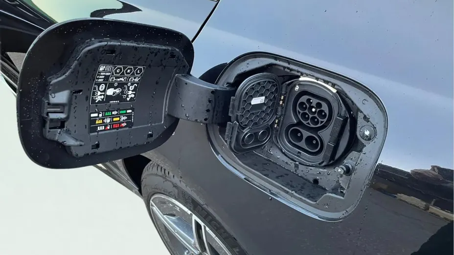 MERCEDES-BENZ C Klasa C 300 e PHEV 4-Matic AMG Nowy