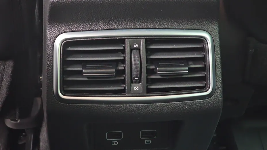 RENAULT Megane Megane 1.3 TCe FAP Intens EDC