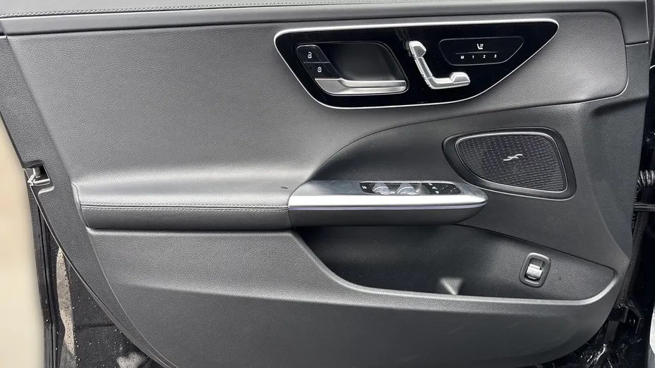 MERCEDES-BENZ C Klasa C 220 d mHEV 4-Matic AMG