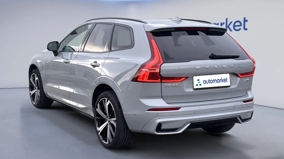 VOLVO XC60 XC60 T6 Plug-In Hybrid AWD Plus Dark aut