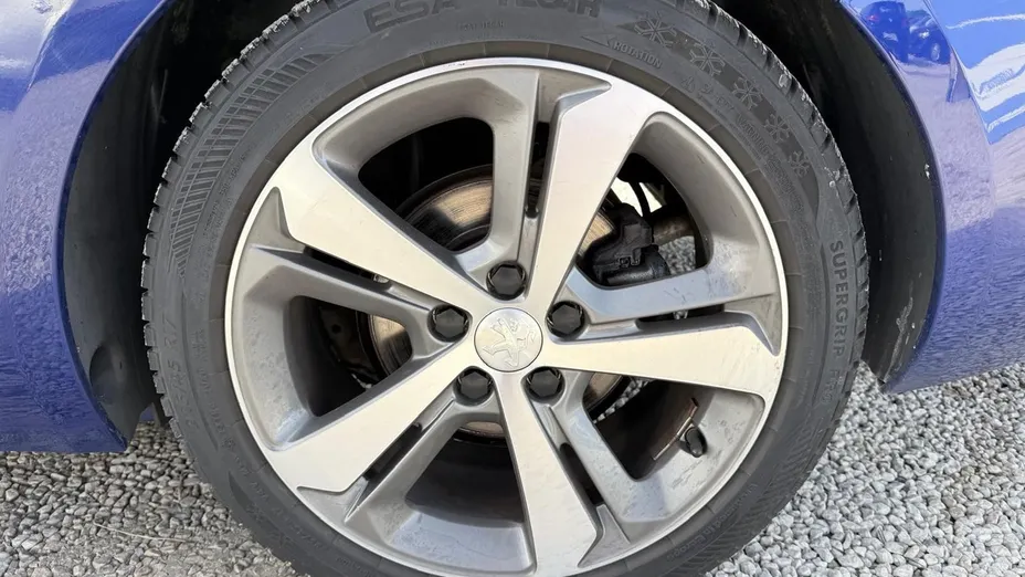 PEUGEOT 308 -