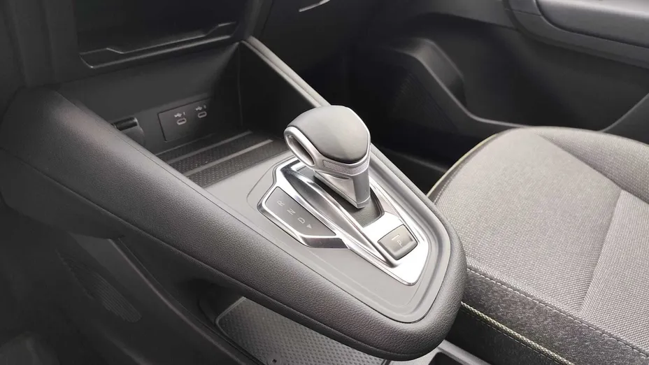RENAULT Captur Captur 1.3 TCe mHEV Techno EDC