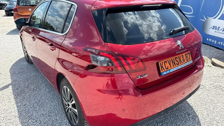 PEUGEOT 308 -