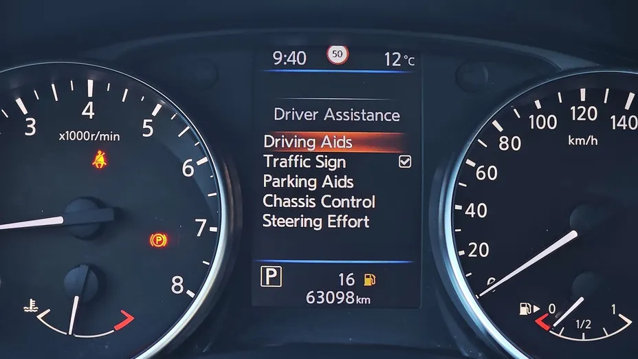 NISSAN Qashqai Qashqai 1.3 DIG-T N-Connecta DCT