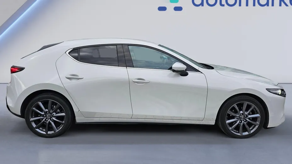 MAZDA 3 3 2.0 mHEV Exclusive Line aut