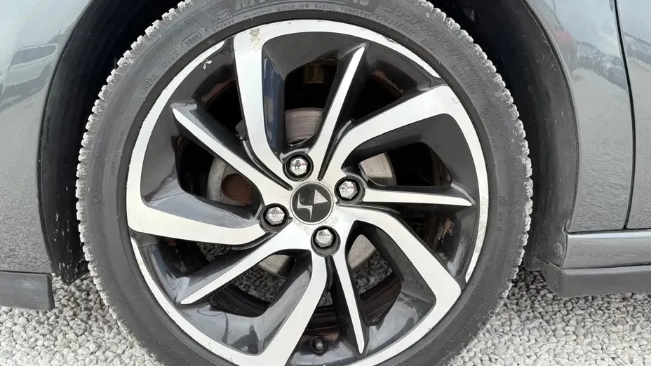 CITROEN DS3 -