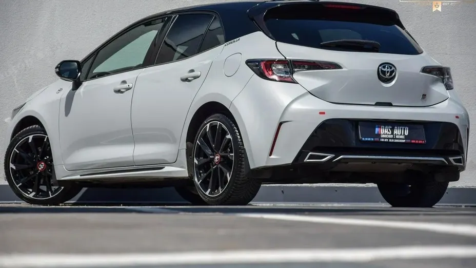 TOYOTA Corolla -