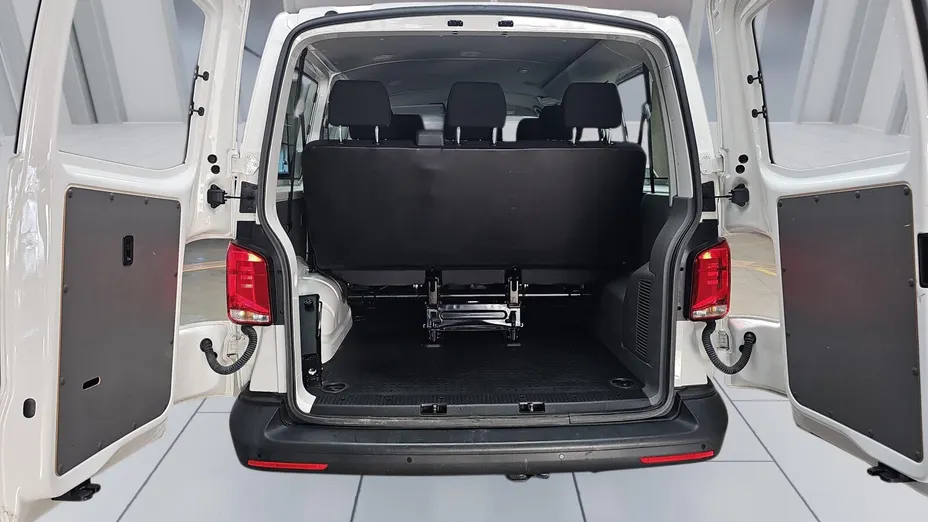 VOLKSWAGEN Transporter Transporter Kombi T6.1 TDI L1H1