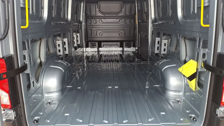 VOLKSWAGEN Crafter Crafter 35 BiTDI (14,4m3) Nowy