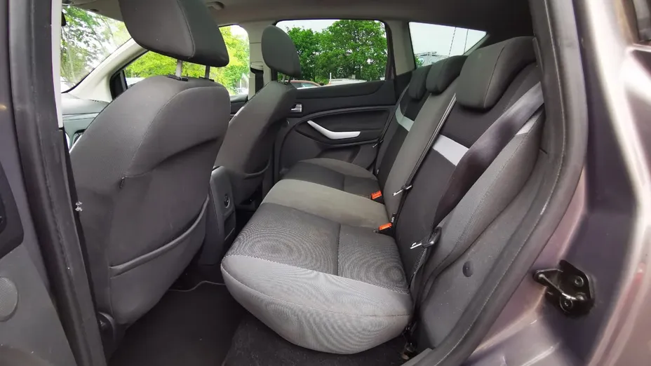 FORD Kuga -